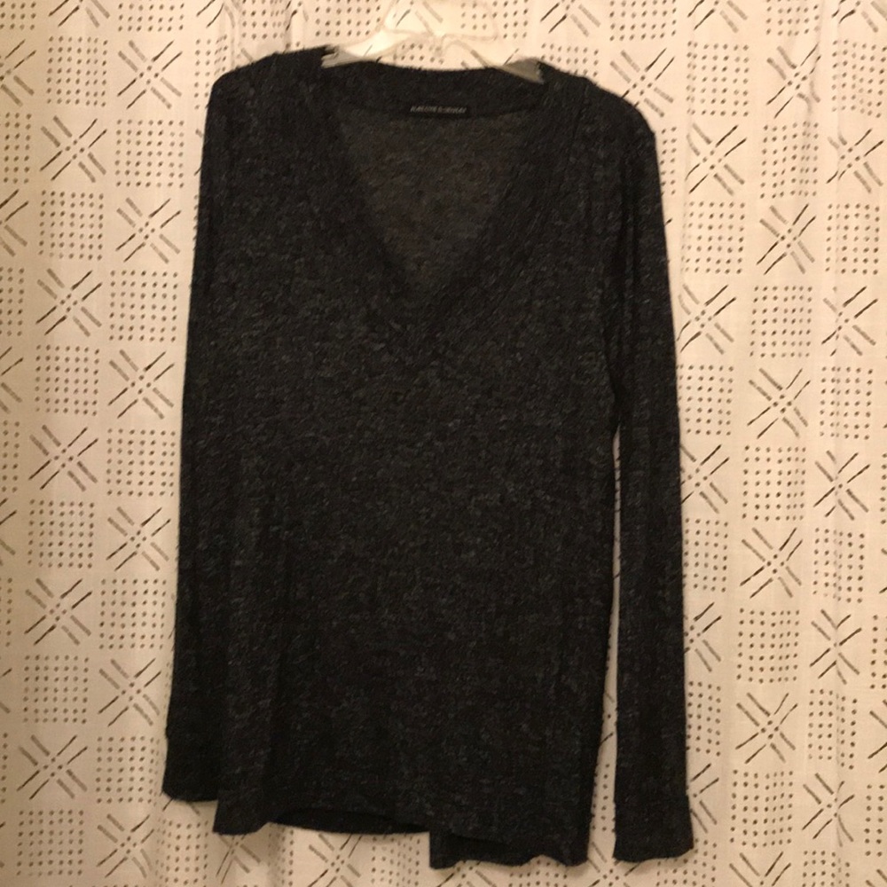 Cozy Loose-fitting Long Sleeve (Medium)
